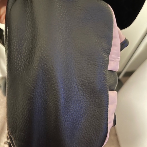 Aimee Kestenberg - Picture 4 of 7